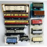 12x Assorted Hornby Dublo Trix TTR Wagons & Coaches P&P group 2 (£20 for the first item and £2.50