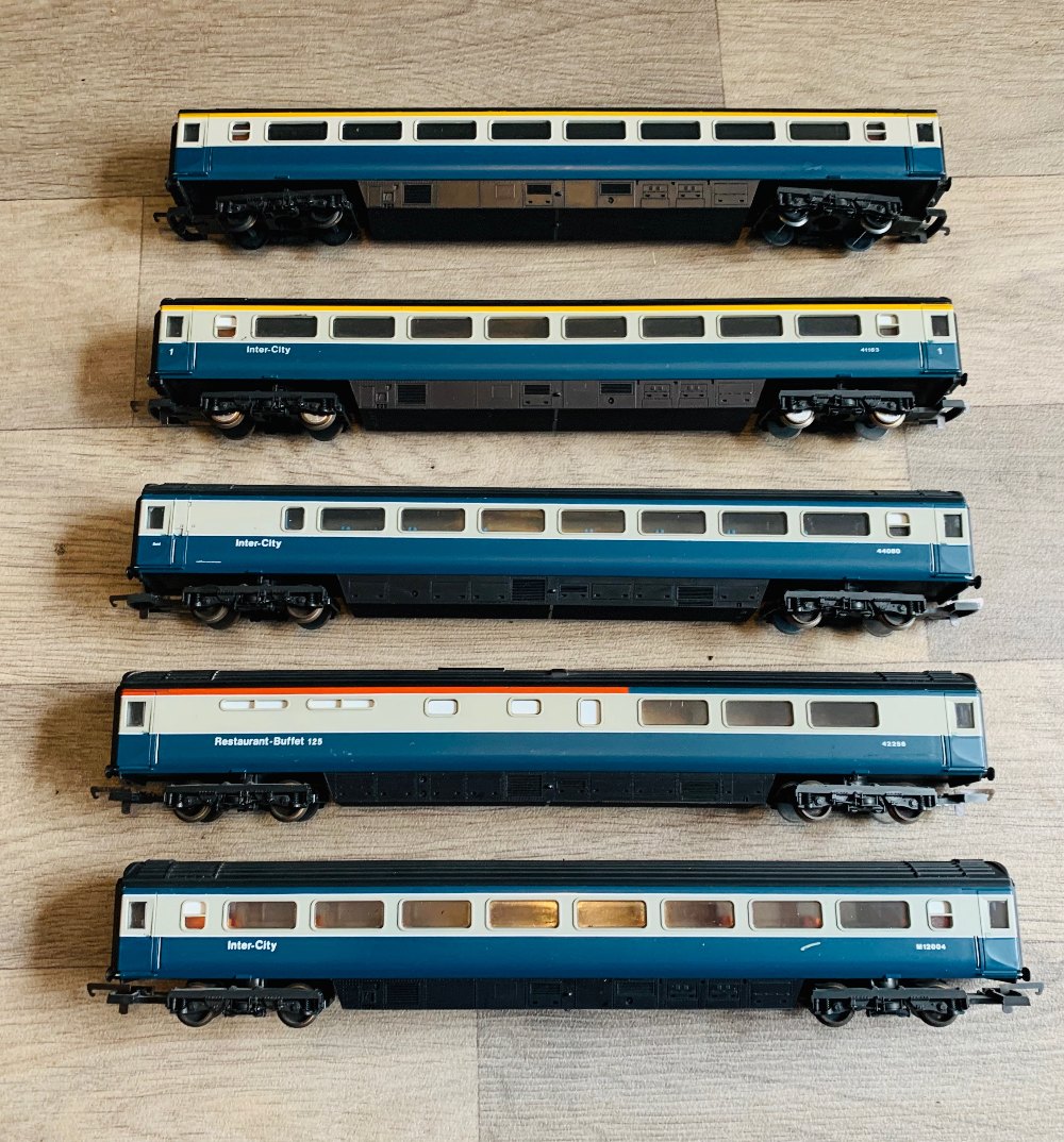 5x Lima OO Gauge Intercity Blue/Grey Mk3 Passenger Coaches - All Unboxed P&P group 2 (£20 for the