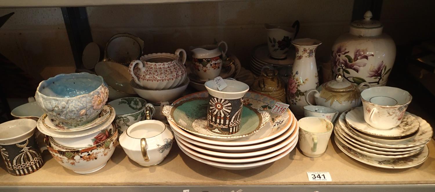 Quantity of mixed ceramics to include Villeroy & Boch, Portmeirion and Old Country Roses. This lot
