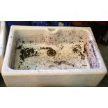 Large white glazed Belfast sink, 78 x 53 x 26 cm, in very good structurally sound condition. This