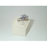 18ct white gold three stone on a twist, 1/2ct best quality diamond ring Size O 4.0g P&P group 1 (£16