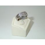 9ct gold three row fancy diamond ring Size L 5.1g P&P group 1 (£16 for the first item and £1.50