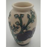 Moorcroft small fruit vase H: 12 cm