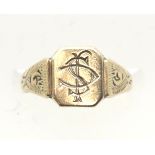 9ct gold signet ring size K/L, 1.9g. P&P Group 1 (£14+VAT for the first lot and £1+VAT for