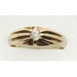 Vintage 9ct gold gypsy style solitaire diamond ring, size K, 2.9g. P&P Group 1 (£14+VAT for the