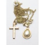 9ct yellow gold cross and chain and a 9ct gold pearl set pendant and chain 1.1g. P&P Group 1 (£14+