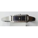 Gucci ladies steel cased 15 jewel bracelet watch. P&P Group 1 (£14+VAT for the first lot and £1+