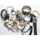 Box of mixed quartz movement wristwatches, all require new batteries. P&P Group 1 (£14+VAT for the