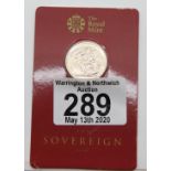 Full encased 2015 Elizabeth II sovereign. P&P Group 1 (£14+VAT for the first lot and £1+VAT for