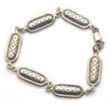 Sterling silver solid fancy bracelet, hallmarked. P&P Group 1 (£14+VAT for the first lot and £1+