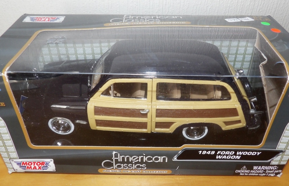 Motor Max 1.24 scale American Classics 1949 Ford Woody Wagon P&P group 2 (£20 for the first item and