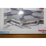 Herpa Wings 1.500 scale large departure hall construction kit P&P group 2 (£20 for the first item