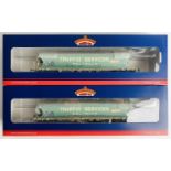 2x Bachmann 38-425 Covered Bogie Hopper Wagon Traffic Services - Weathered - P4 Wheel Sets Fitted,