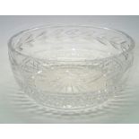 Crystal fruit bowl with star cut base D: 20 cm. P&P group 2 (£20 for the first item and £2.50 for