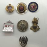 Mixed military lapel badges, including Honourable Discharge. P&P Group 1 (£14+VAT for the first