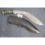 Antique Eastern kukru, L: 43 cm, blade L: 32 cm. P&P Group 2 (£18+VAT for the first lot and £2+VAT