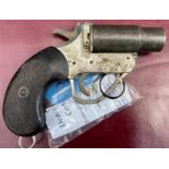 British WWII flare pistol, with deactivation certificate. P&P Group 2 (£18+VAT for the first lot and