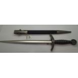 German WWII style Luftwaffe dagger, L: 48 cm, blade L: 31 cm. P&P Group 2 (£18+VAT for the first lot