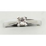 18ct white gold 0.33cts princess cut diamond solitaire ring, size L, 2.4g. P&P Group 1 (£14+VAT