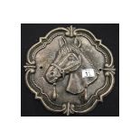 Cast iron horse head hanging hooks D: 29 cm. P&P Group 1 (£14+VAT for the first lot and £1+VAT for