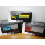 Whitebox 1.43 x 3 Trucks Dodge 1971, Chevrolet D-40, Chevrolet C6500 each 1 of 1000. P&P Group 2 (£