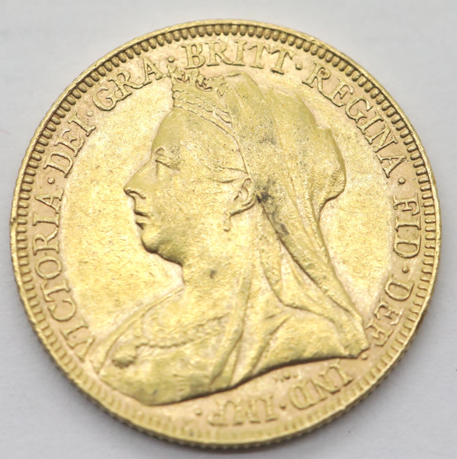 Victoria 1894 full sovereign. P&P Group 1 (£14+VAT for the first lot and £1+VAT for subsequent lots)