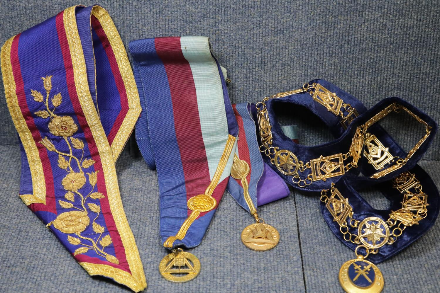 Masonic regalia including Warwickshire chain, Grand Chapter sash and other collars, London etc. P&
