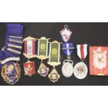 Four mixed masonic jewels and a boxed VBRA Chairman's sash medal. P&P Group 1 (£14+VAT for the first