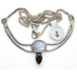 Ladies fancy stone set collarette necklace. P&P Group 1 (£14+VAT for the first lot and £1+VAT for