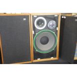 A Pair of Wharfedale Dovedale 3 Loud Speakers. Advised by vendor as in working order. This lot is