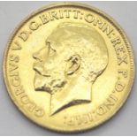 George V 1913 full sovereign. P&P Group 1 (£14+VAT for the first lot and £1+VAT for subsequent lots)