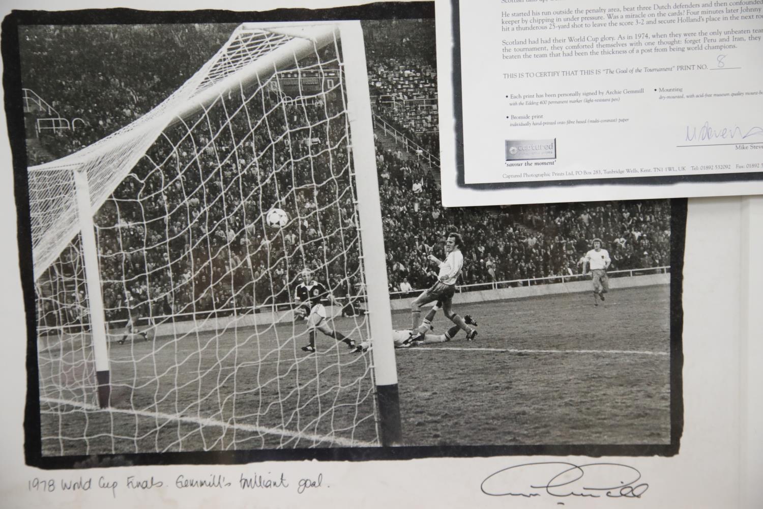 Archie Gemmell's 'Brilliant Goal' signed 1978 World Cup Final photograph, 28 x 21 cm, with COA