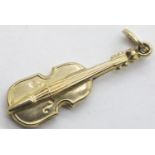 9ct gold double bass charm. P&P Group 1 (£14+VAT for the first lot and £1+VAT for subsequent lots)