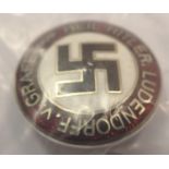 Reproduction Nazi Heil Hitler enamel badge. P&P Group 1 (£14+VAT for the first lot and £1+VAT for
