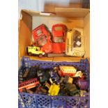 Box of mixed diecast model vehicles. P&P Group 2 (£18+VAT for the first lot and £2+VAT for