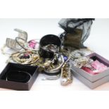 Box of mixed bracelets and bangles. P&P Group 2 (£18+VAT for the first lot and £2+VAT for subsequent