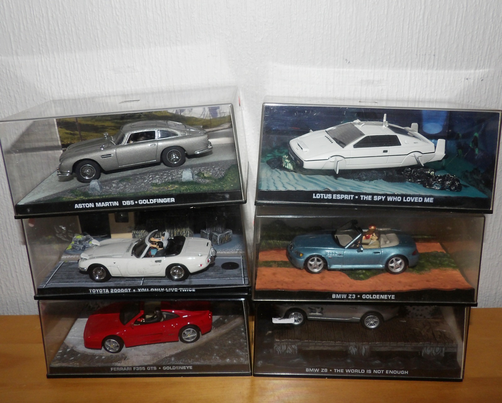 1.43 Scale 6 x James Bond Models mixed Movies. P&P Group 2 (£18+VAT for the first lot and £2+VAT for