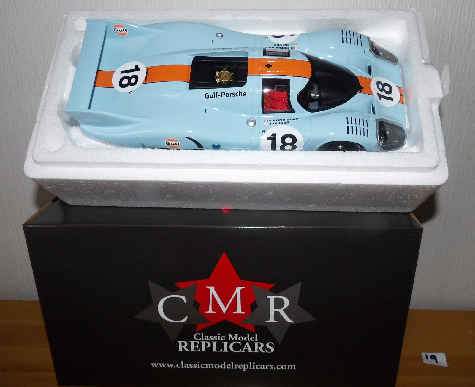 1.18 Scale CMR Porsche 917 LH #18 24hr LeMans 1971. P&P Group 1 (£14+VAT for the first lot and £1+