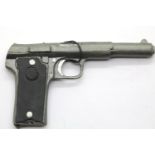 Good quality cast metal miniature pistol, L: 8 cm. P&P Group 1 (£14+VAT for the first lot and £1+VAT