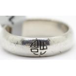 925 silver engraved band ring, size T, W: 6 mm. P&P Group 1 (£14+VAT for the first lot and £1+VAT
