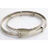 Pair of adjustable 925 silver diamond cut childrens bangles, 6g. P&P Group 1 (£14+VAT for the