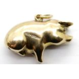 9ct gold 1970s pig charm, L: 25 mm, 1.7g. P&P Group 1 (£14+VAT for the first lot and £1+VAT for