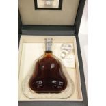 Presentation box No 41 Baccarat decanter of Richard Hennessy Cognac 750ml 40% vol with outer sleeve.