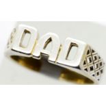 Vintage silver Dad ring, size T. P&P Group 1 (£14+VAT for the first lot and £1+VAT for subsequent