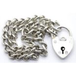 Ladies hallmarked silver solid link curb charm bracelet with padlock, L: 95 mm, 10.5g. P&P Group