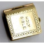 Vintage 9ct gold Holy Bible charm, H: 15 mm, 2.6g. P&P Group 1 (£14+VAT for the first lot and £1+VAT
