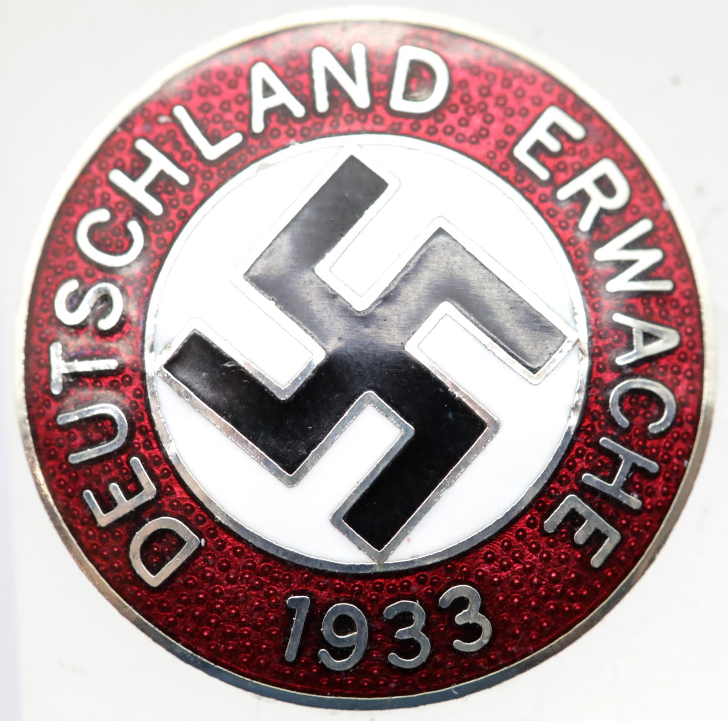 German WWII type enamel pin badge, D: 24 mm. P&P Group 1 (£14+VAT for the first lot and £1+VAT for