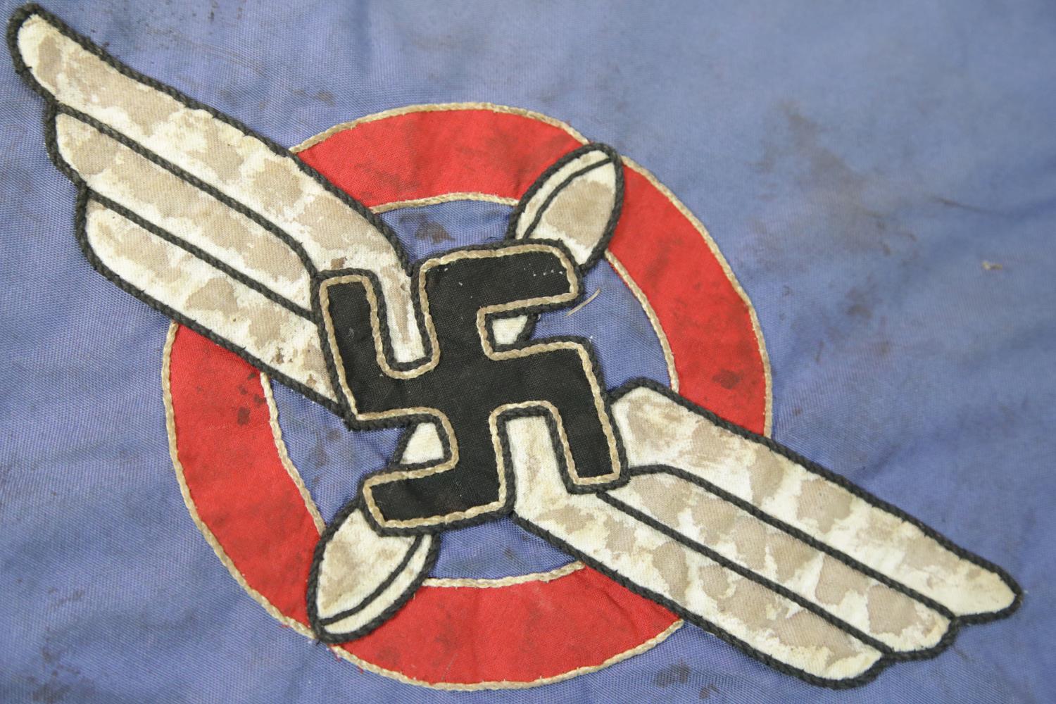 German WWII style DLV banner with gold fringe, 40 x 40 cm. P&P Group 1 (£14+VAT for the first lot - Image 4 of 6