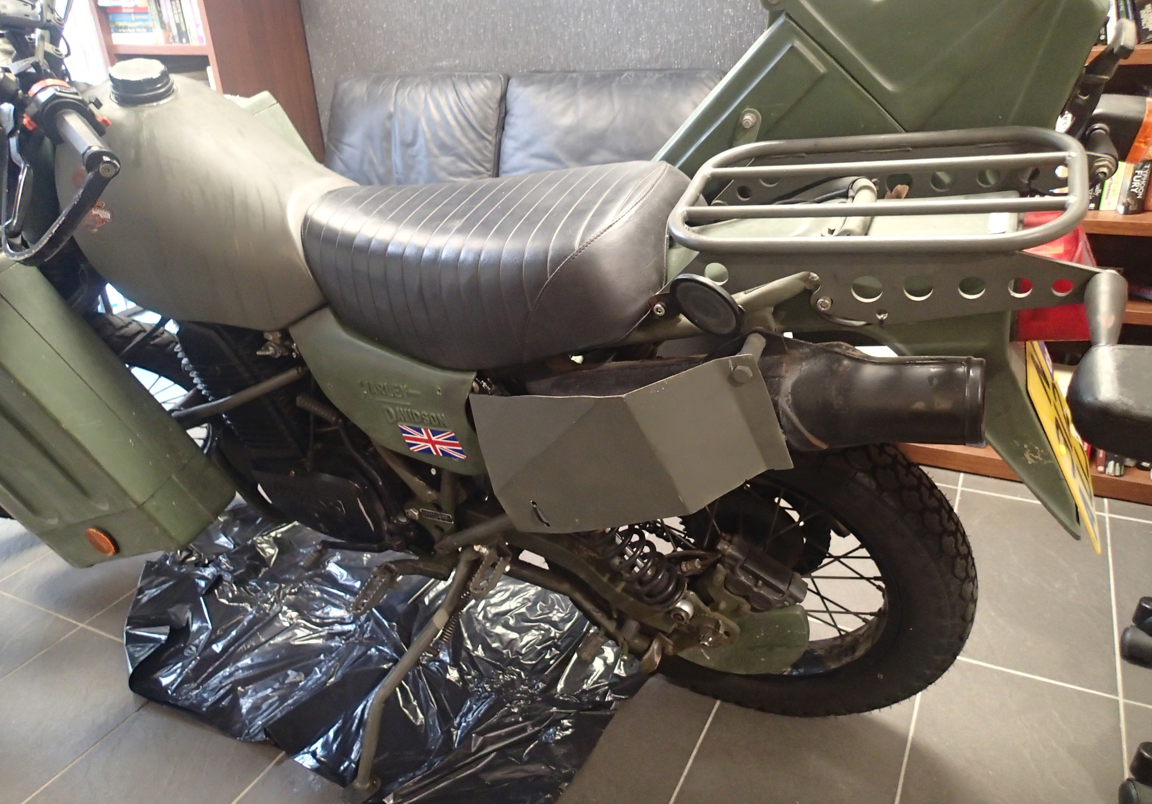 Harley Davidson MT 348CC petrol military motorbike, complete with side compartment for a SA80 and - Image 8 of 8