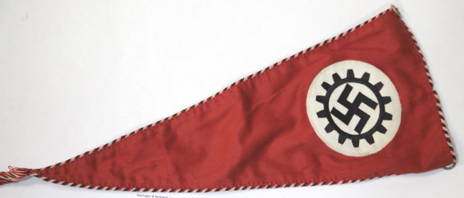 German WWII style pennant, L: 45 cm. P&P Group 1 (£14+VAT for the first lot and £1+VAT for